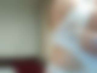 Live cam show with EmilyCM - Mobile on Dare Cams