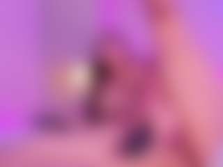 Live cam show with IVY - Oil on Camiplay Live