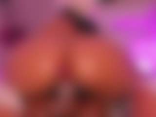 Live cam show with LeahRouss - Young Adult on PervPlay.com
