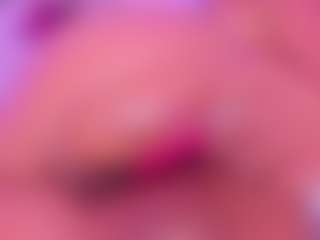 Live cam show with LeahRouss - Milk on sexylivex.com