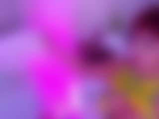 Live cam show with LeahRouss - Blue Eyes on SmokeAndPoke