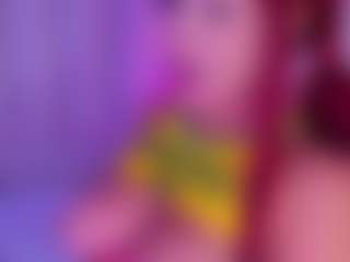 Live cam show with LeahRouss - Upskirt on friskycurves.com