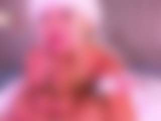 Live cam show with LeahRouss - Milk on madthumbs