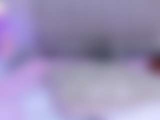 Live cam show with LeahRouss - Small Tits on dropp.cam