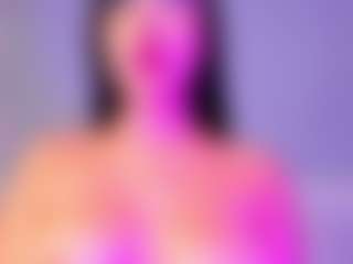 Live cam show with LeahRouss - Milk on milfzrlive.com