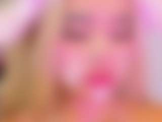 Live cam show with LeahRouss - Blue Eyes on Camsoda