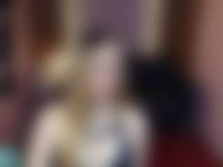 Live cam show with LiaaRoberts - Joi on iamadamtest123.com