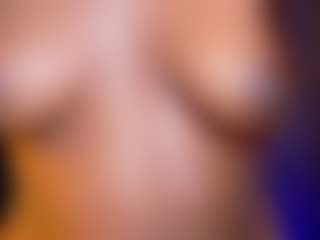 Live cam show with AlejandraDunn - Strapon on Camsoda