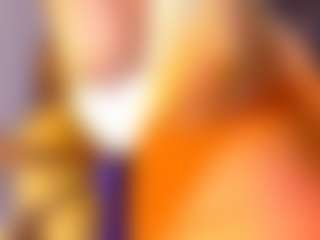 Live cam show with AlejandraDunn - Smoking on thefappeningchat.com