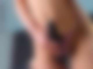 Live cam show with AshlyCzernik - Average on pussylord.com