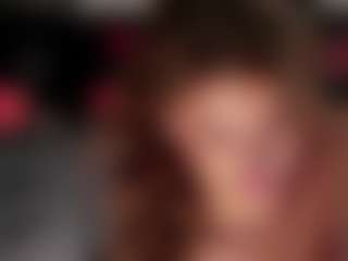 Live cam show with AshlyCzernik - Green Eyes on StripNow