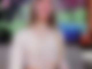 Live cam show with Britanny-Lopez - Average on Camsoda