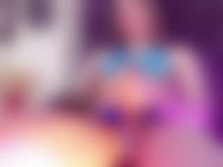Live cam show with Britanny-Lopez - Average on Taboo Cams XXX