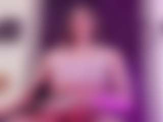 Live cam show with Britanny-Lopez - Brown Eyes on AdultVida.com