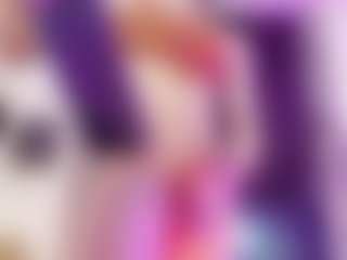 Live cam show with Britanny-Lopez - Spank on Camsoda