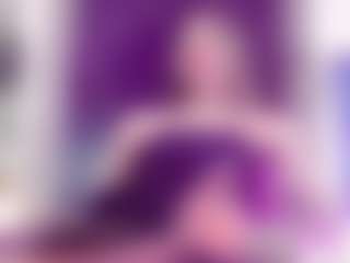 Live cam show with Britanny-Lopez - Average on xheatlive.com