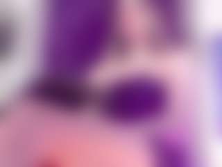 Live cam show with Britanny-Lopez - Brown Eyes on xheatlive.com