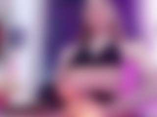 Live cam show with Britanny-Lopez - Average on Camsoda