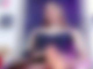 Live cam show with Britanny-Lopez - Spank on StripNow