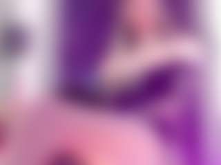Live cam show with Britanny-Lopez - Average on TottyGirls