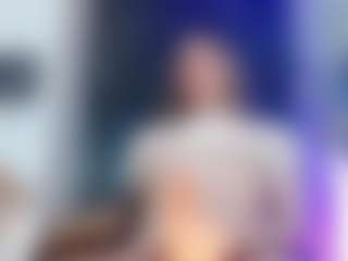 Live cam show with Britanny-Lopez - Tease on Camsoda