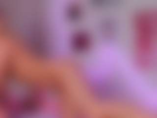 elara-vee's Live Sex Cam Show