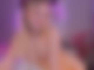 Live cam show with elara-vee - Young Adult on CSO-WL