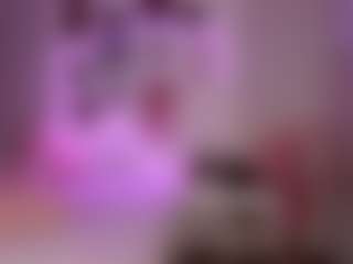 elara-vee's Live Sex Cam Show