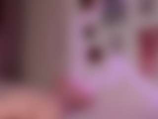 elara-vee's Live Sex Cam Show