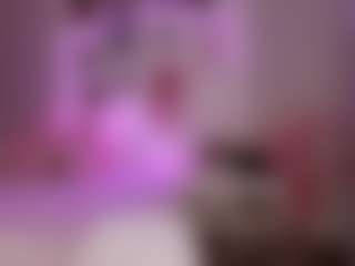 elara-vee's Live Sex Cam Show