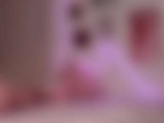 elara-vee's Live Sex Cam Show