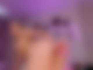 elara-vee's Live Sex Cam Show