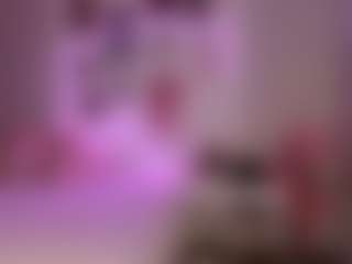 elara-vee's Live Sex Cam Show