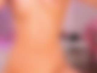 elara-vee's Live Sex Cam Show
