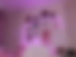 elara-vee's Live Sex Cam Show
