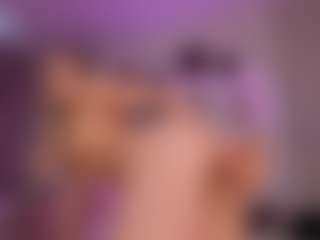 elara-vee's Live Sex Cam Show