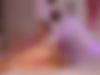 elara-vee's Live Sex Cam Show