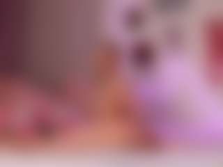 elara-vee's Live Sex Cam Show