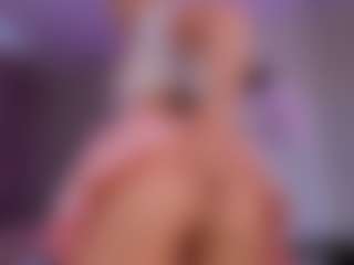 elara-vee's Live Sex Cam Show
