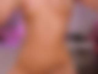 Live cam show with elara-vee - Ahegao on Camsoda