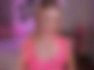 elara-vee's Live Sex Cam Show