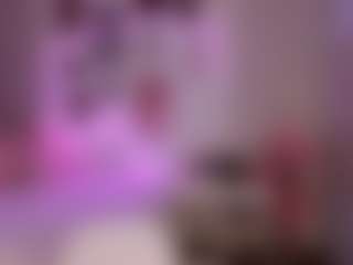 elara-vee's Live Sex Cam Show