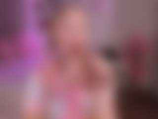 Live cam show with elara-vee - White Blonde Hair on CamClone | united states