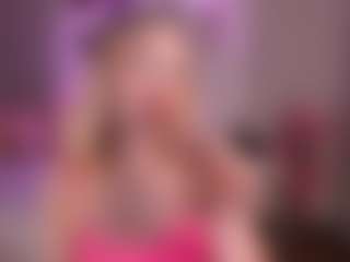 elara-vee's Live Sex Cam Show