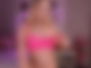 elara-vee's Live Sex Cam Show