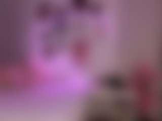 elara-vee's Live Sex Cam Show