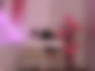 elara-vee's Live Sex Cam Show