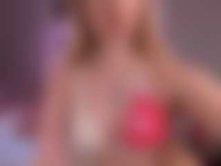 elara-vee's Live Sex Cam Show