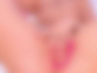 elara-vee's Live Sex Cam Show