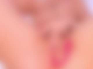 elara-vee's Live Sex Cam Show